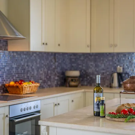 Liogerma Art Deco - 5 Min Drive To Lassi * Svoronata