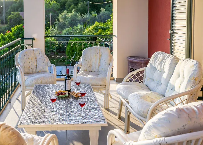 Liogerma Art Deco - 5 Min Drive To Lassi سفوروناتا